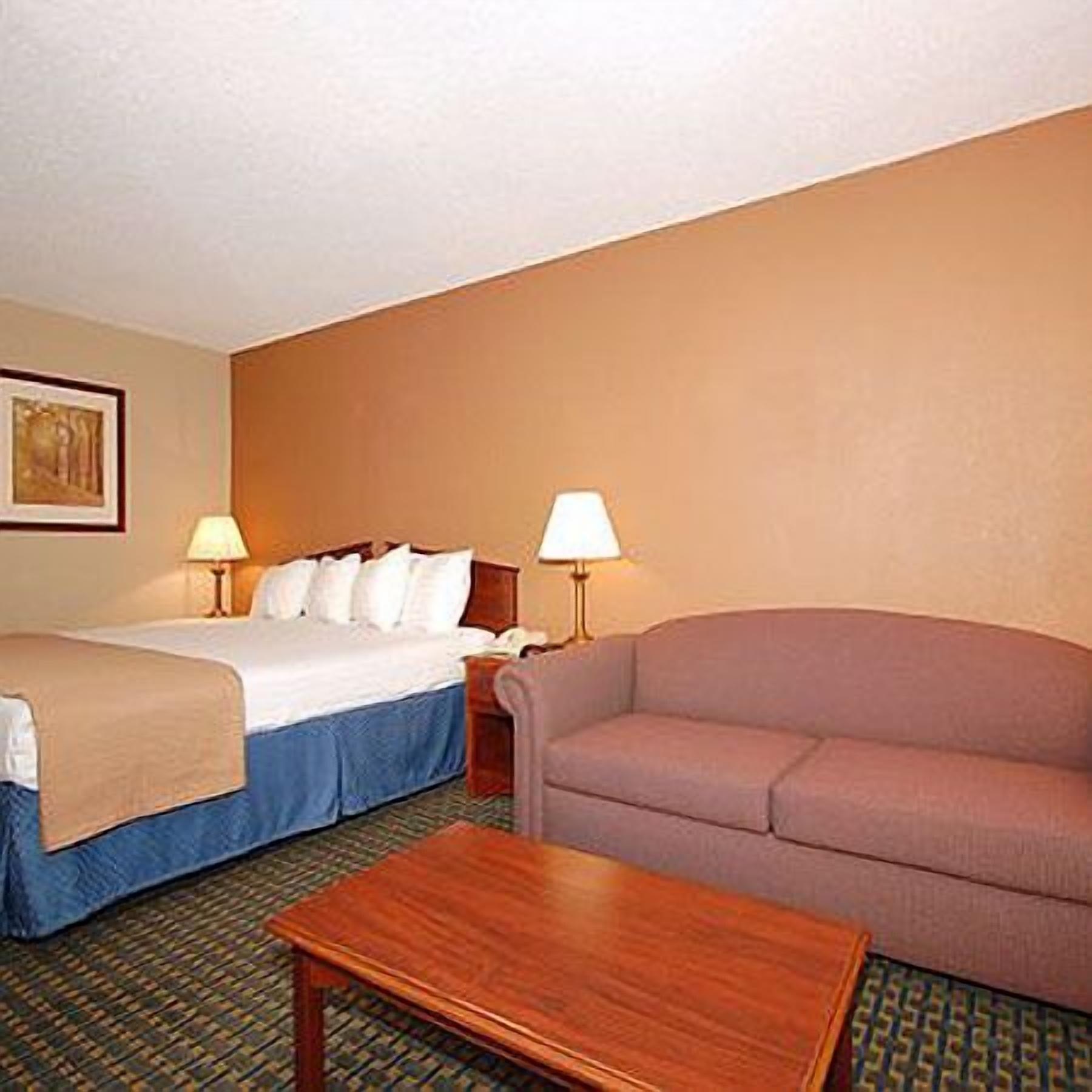 Magnuson Hotel Red Baron Garden City Exterior foto