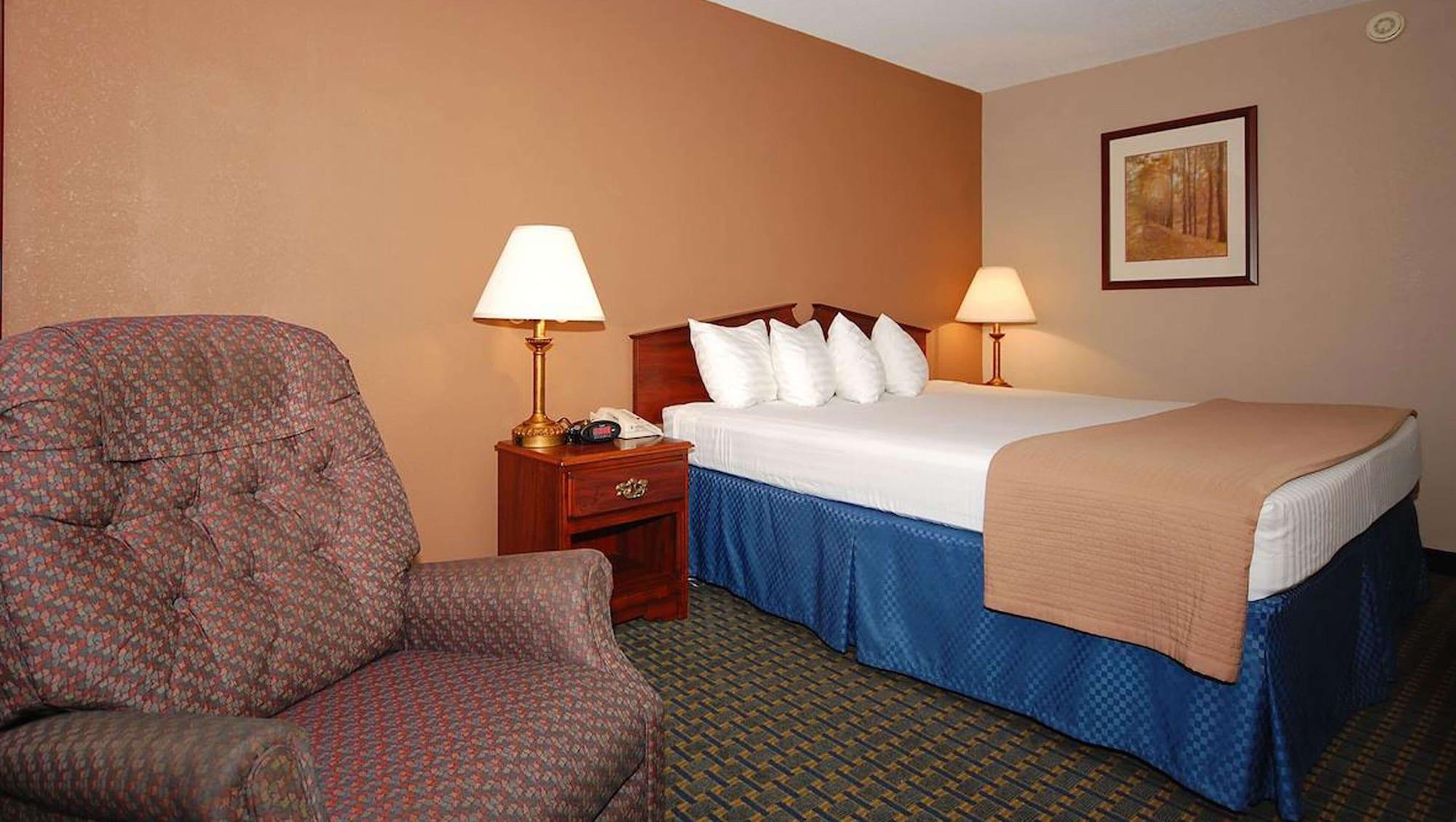 Magnuson Hotel Red Baron Garden City Exterior foto